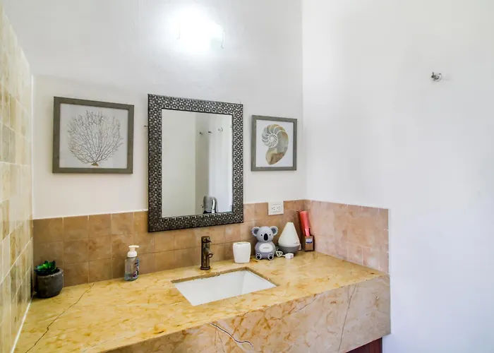 Pueblo Escondido 301